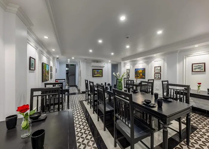 Paddy Hotel 3*